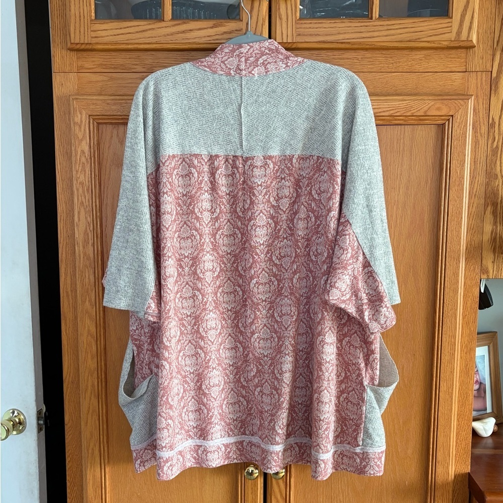 BUCKETLIST Pink & Gray Textured Fabric open front  cardigan size large - Picture 2 of 5